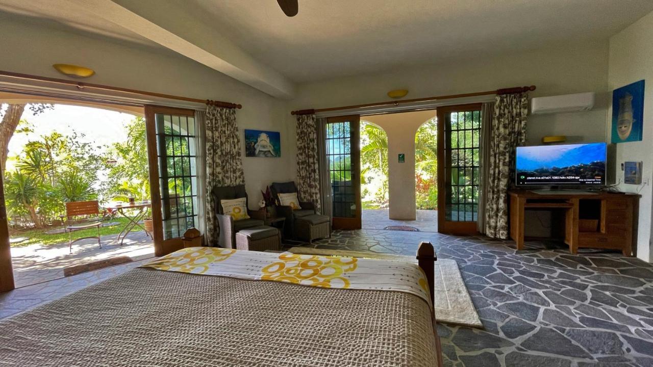 Отель Tropical Hideaway Port Elizabeth Экстерьер фото