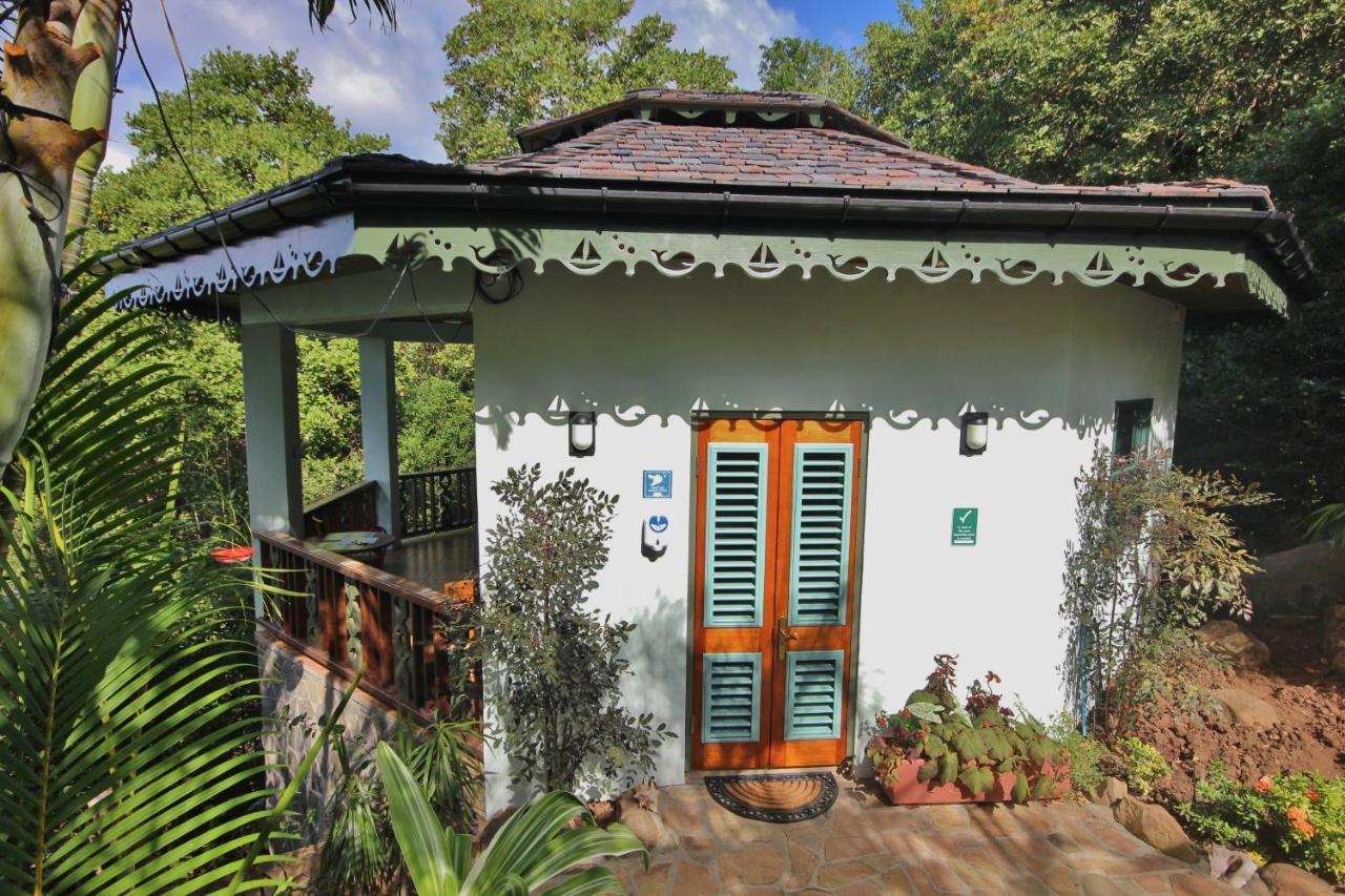 Отель Tropical Hideaway Port Elizabeth Экстерьер фото