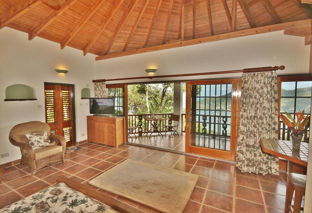 Отель Tropical Hideaway Port Elizabeth Экстерьер фото